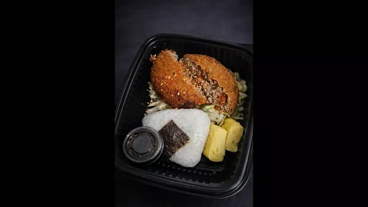 mini bento menchikatsu comidas street food Lima